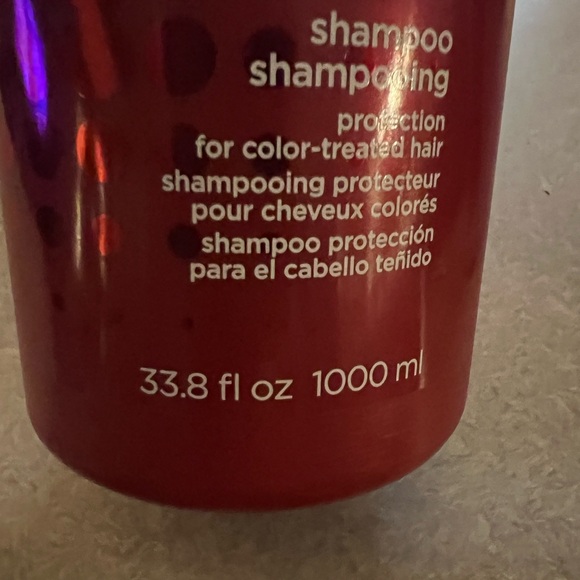 Redken Vibrant Red Hair Care Bottle - Picture 2 of 2